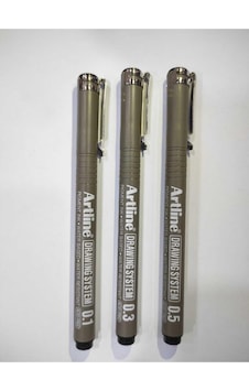 Artline Drawing System Teknik Çizim Kalemi 0.1 0.3 0.5 Üçlü Set Artline Drawing System Teknik Çizim Kalemi 0.1 0.3 0.5 Üçlü Set