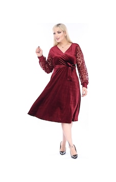 Büyük Beden Kruvaze Yaka Kadife Elbise 15c-2460 Bordo Büyük Beden Kruvaze Yaka Kadife Elbise 15c-2460 Bordo