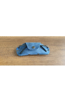 Sumerian Leather Craft Deri Gözlük Kılıfı Mavi + Anahtarlık Sumerian Leather Craft Deri Gözlük Kılıfı Mavi + Anahtarlık