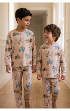 Zuzunga Sevimli Animal Aslan-zebra-fil Desenli Erkek Pijama Takımı Bej Zuzunga Sevimli Animal Aslan-zebra-fil Desenli Erkek Pijama Takımı Bej