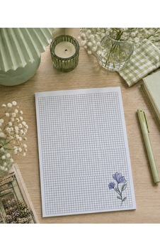 A4 Kareli Mavi Çiçekli Defter Beyaz - Mavi A4 Kareli Mavi Çiçekli Defter Beyaz - Mavi