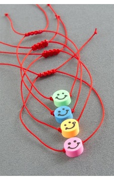 Emoji Makrome İp Bileklik - Kırmızı Renkli Emoji Makrome İp Bileklik - Kırmızı Renkli