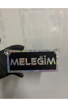 Siyah Renk Üzeri Hologram Renk Meleğim Yazılı Vantuzlu Cam Süsü Siyah Renk Üzeri Hologram Renk Meleğim Yazılı Vantuzlu Cam Süsü