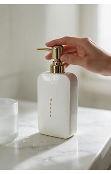 Parlak Yüzey Porselen Sıvı Sabunluk Krem, Gold Pompa 300ml Parlak Yüzey Porselen Sıvı Sabunluk Krem, Gold Pompa 300ml