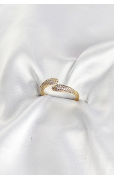 Zirkon Taşlı Gold Renk Pirinç Yüzük Çok Renkli Zirkon Taşlı Gold Renk Pirinç Yüzük Çok Renkli