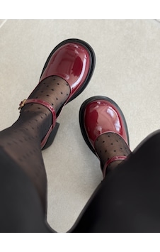 Selin Shoes Nora Kısa Topuklu Bilek Detaylı Gold Aksesuarlı Kadın Loafer- Bordo Rugan Selin Shoes Nora Kısa Topuklu Bilek Detaylı Gold Aksesuarlı Kadın Loafer- Bordo Rugan