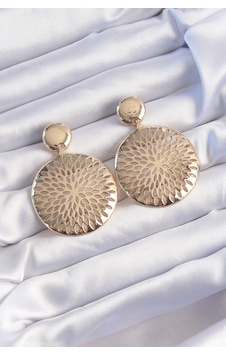 Pirinç Gold Renk Oval İşlemeli Küpe Altın Pirinç Gold Renk Oval İşlemeli Küpe Altın