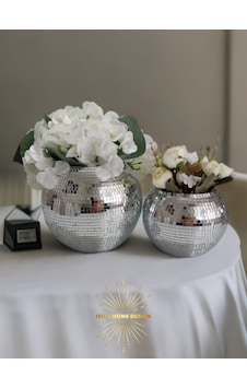 Işıltı Home Desing Aynalı Yuvarlak Cam Vazo 2 ' Li Takım Işıltı Home Desing Aynalı Yuvarlak Cam Vazo 2 ' Li Takım