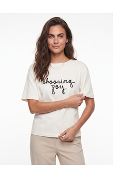 Onloox Kadın Krem Krem Pamuklu Kayık Yaka Kısa Kollu Rahat Kalıp Önü Yazı Nakış İşlemeli T-shirt Onloox Kadın Krem Krem Pamuklu Kayık Yaka Kısa Kollu Rahat Kalıp Önü Yazı Nakış İşlemeli T-shirt