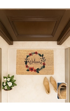 Krans 40x60 Cm, Çelenk Desenli Kapı Önü Koko Paspası Karşılama Temalı, Kaymaz Taban Açık Kahverengi Krans 40x60 Cm, Çelenk Desenli Kapı Önü Koko Paspası Karşılama Temalı, Kaymaz Taban Açık Kahverengi