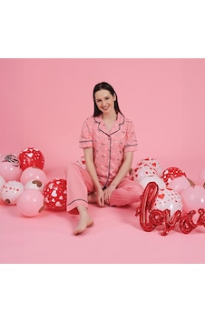 Over Sleep By Poleren Over Sleep 983 Kadın Kısa Kol Önden Düğme Pijama Takım Pembe Over Sleep By Poleren Over Sleep 983 Kadın Kısa Kol Önden Düğme Pijama Takım Pembe