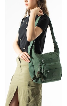 Baginn İster Sırt İster Omuz İster Çapraz Askılı Fonksiyonel Kullanım Kadın Çantası 28 28 Cm 571 Collection Yeşil Baginn İster Sırt İster Omuz İster Çapraz Askılı Fonksiyonel Kullanım Kadın Çantası 28 28 Cm 571 Collection Yeşil