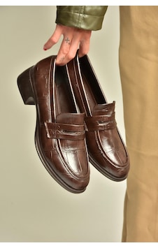 Fox Shoes Z820066211 Kahverengi Kroko Baskılı Kalın Topuklu Loafer Ayakkabı Fox Shoes Z820066211 Kahverengi Kroko Baskılı Kalın Topuklu Loafer Ayakkabı