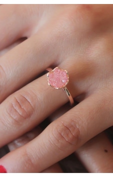 Mey İthalat Pembe Lotus Çiçek Figür Gold Renk Kadın Yüzük Bronz Mey İthalat Pembe Lotus Çiçek Figür Gold Renk Kadın Yüzük Bronz