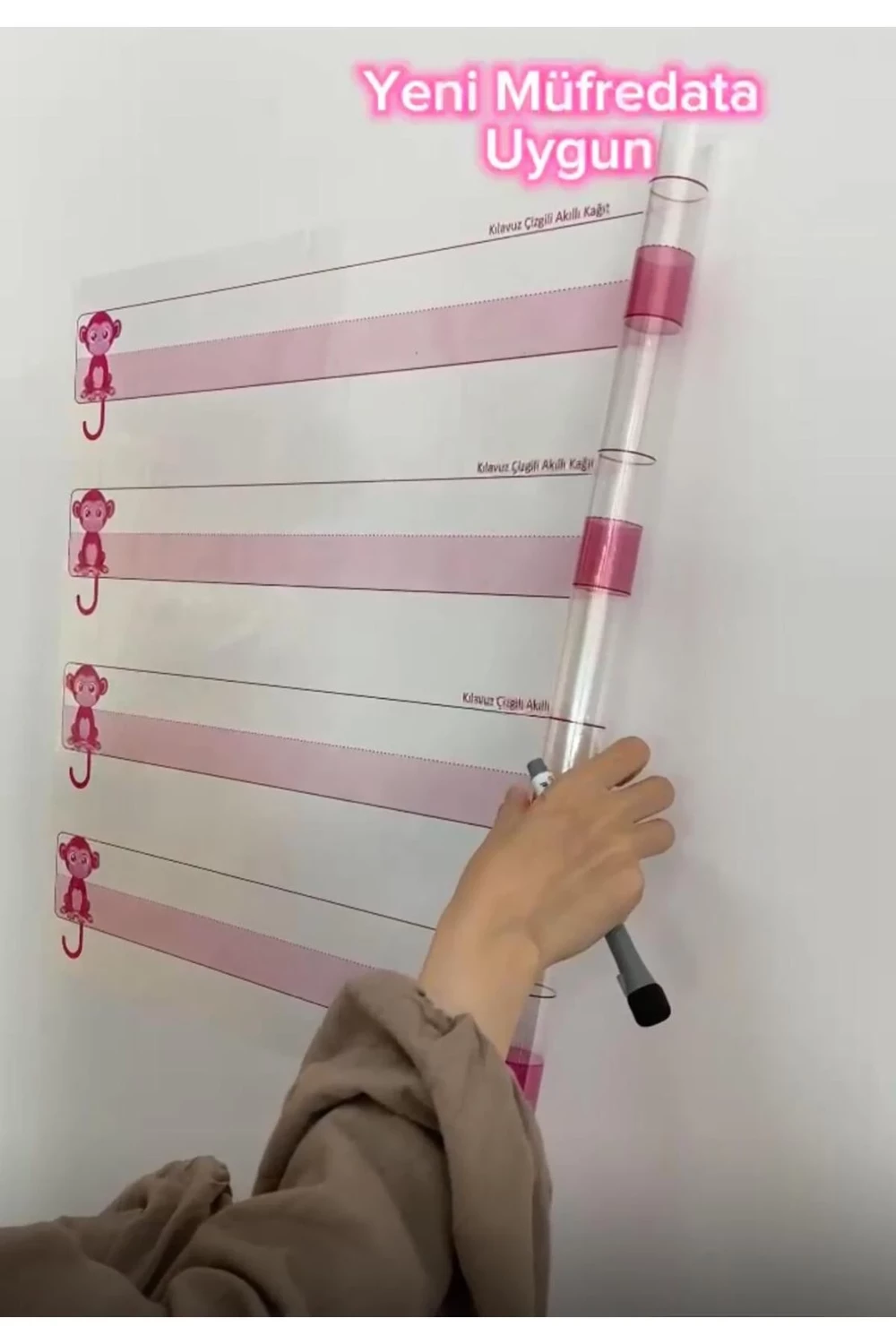 Cengo Yeni Müfredat Klavuz Çizgili 56x100 Cm Kağıt Tahta - Doldurulabilir Silgili Kalem Hediye Çok Renkli Cengo Yeni Müfredat Klavuz Çizgili 56x100 Cm Kağıt Tahta - Doldurulabilir Silgili Kalem Hediye Çok Renkli