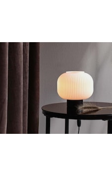 Mylights 20 Cm Başlıklı Masa Abajur Masa Lambası Gece Lambası Yatak Siyah Abajur Genc Odası Yatak Odası Salon Abajur Opal Cam Metal Govde Masa Lam Mylights 20 Cm Başlıklı Masa Abajur Masa Lambası Gece Lambası Yatak Siyah Abajur Genc Odası Yatak Odası Salon Abajur Opal Cam Metal Govde Masa Lam