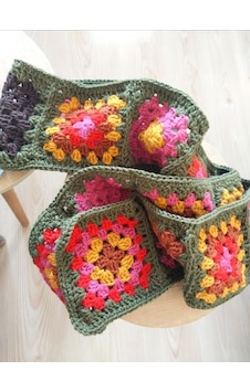 Kemzey Handmade El Örgüsü Atkı , Uzun Unisex Atkı Motifli Yeşil Kemzey Handmade El Örgüsü Atkı , Uzun Unisex Atkı Motifli Yeşil