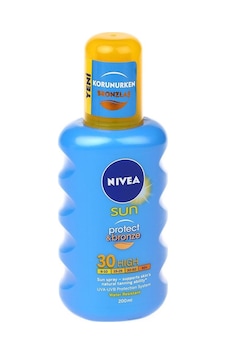 Nivea Sun SPF 30+ Koruma Bronzlaştırıcı Güneş Kremi 200 ML Nivea Sun SPF 30+ Koruma Bronzlaştırıcı Güneş Kremi 200 ML