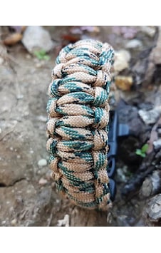 Magnezyumlu Paracord Bileklik Çok Renkli Magnezyumlu Paracord Bileklik Çok Renkli