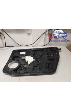 Mercedes 156 176 2012- Cam Krikosu Ön Sağ Oem No:a1767200279