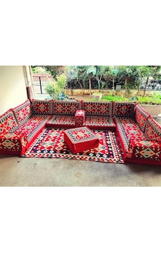 Şark Köşesi Minderi Ürgüp Desenli Kilim Orta Puf Takımı Konsept Kırmızı Şark Köşesi Minderi Ürgüp Desenli Kilim Orta Puf Takımı Konsept Kırmızı