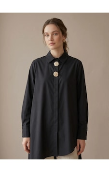 Crystalia Kadın Oversize Gömlek - İkonik Taşlı Düğme Detaylı Şık Tunik Siyah Crystalia Kadın Oversize Gömlek - İkonik Taşlı Düğme Detaylı Şık Tunik Siyah