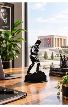 Atatürk Figürlü Metal Biblo 23 Cm Dekoratif Masaüstü Atatürk Silüeti Ofis Ve Çalışma Masası Dekoru Atatürk Figürlü Metal Biblo 23 Cm Dekoratif Masaüstü Atatürk Silüeti Ofis Ve Çalışma Masası Dekoru