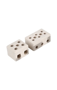 No. 2-3 Lü Porselen Klemens 4-6 Mm² 25 Adet Paket No. 2-3 Lü Porselen Klemens 4-6 Mm² 25 Adet Paket