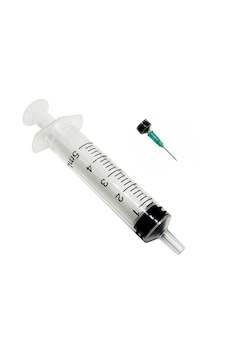 Ayset - 5 Ml 3 Parça Yeşil İğneli Enjektör 225 Adet Ayset - 5 Ml 3 Parça Yeşil İğneli Enjektör 225 Adet