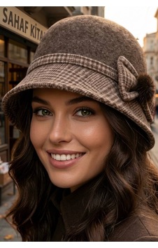 Tezzgelsin Kadın Fiyonk Ve Ekose Örgü Detaylı Kaşe Cloche Çan Şapka Kahverengi Tezzgelsin Kadın Fiyonk Ve Ekose Örgü Detaylı Kaşe Cloche Çan Şapka Kahverengi