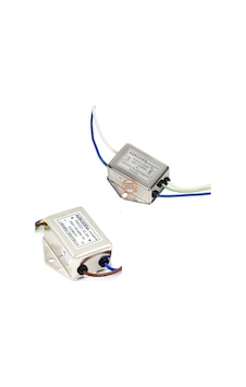 Aerodev PNF221-G 6 Amper Monofaze Şebeke Kablolu EMI Filtre 250v AC Aerodev PNF221-G 6 Amper Monofaze Şebeke Kablolu EMI Filtre 250v AC