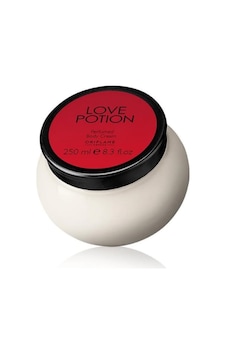 Oriflame Love Potion Parfümlü Vücut Kremi 250 ML Oriflame Love Potion Parfümlü Vücut Kremi 250 ML