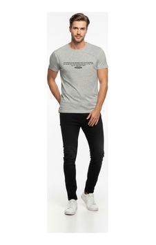 Maximodena Minimal Yazı Baskılı Erkek Günlük T-shirt Urban Stil Çok Renkli Maximodena Minimal Yazı Baskılı Erkek Günlük T-shirt Urban Stil Çok Renkli
