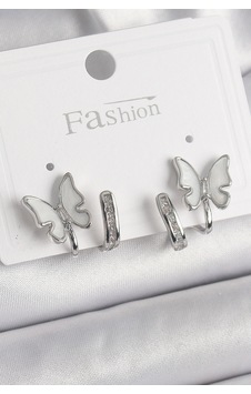 Pirinç Gümüş Renk Zirkon Taş Detaylı Beyaz Sedefli Kelebek Model Kadın Küpe Gümüş Pirinç Gümüş Renk Zirkon Taş Detaylı Beyaz Sedefli Kelebek Model Kadın Küpe Gümüş