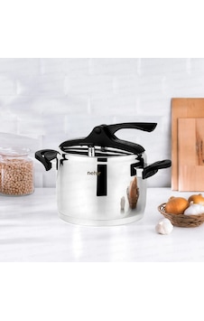 Nehir Silver Trend Paslanmaz Çelik 8 Litre Düdüklü Tencere Gümüş - Siyah Nehir Silver Trend Paslanmaz Çelik 8 Litre Düdüklü Tencere Gümüş - Siyah