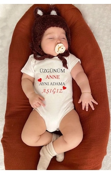 Bebeqon Üzgünüm Anne Aynı Adama Aşığız Yazılı Bebek Zıbın Bbqnz012 Ekru Bebeqon Üzgünüm Anne Aynı Adama Aşığız Yazılı Bebek Zıbın Bbqnz012 Ekru