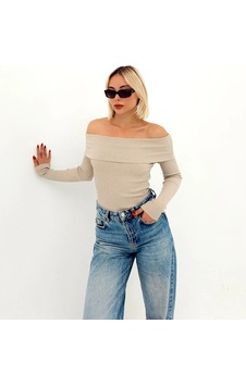 Bigümex Kadın Düz Renk Madonna Yaka Bluz Bej Bigümex Kadın Düz Renk Madonna Yaka Bluz Bej
