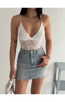 Modi Green Dantel Detaylı Derin Dekolte Body Şık Kolsuz Yazlık Bodysuit - Be Beyaz Modi Green Dantel Detaylı Derin Dekolte Body Şık Kolsuz Yazlık Bodysuit - Be Beyaz