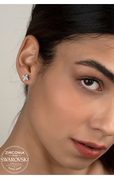 Union Swarovski Zirconia Kadın Pırlanta Montür Özel Tektaş Gümüş Küpe Union Swarovski Zirconia Kadın Pırlanta Montür Özel Tektaş Gümüş Küpe