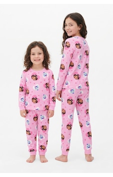 Zuzunga Kız Çocuk Uzun Kol Pembe Renk Kedi Kız Desenli Pijama Takımı Zuzunga Kız Çocuk Uzun Kol Pembe Renk Kedi Kız Desenli Pijama Takımı