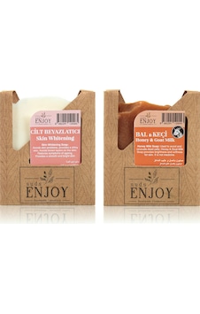 Suds Enjoy Doğal Cilt Beyazlatıcı + Bal Keçi Sütlü El Yapımı Yüz Saç Ve Vücut Sabunu 2 x 100 G Suds Enjoy Doğal Cilt Beyazlatıcı + Bal Keçi Sütlü El Yapımı Yüz Saç Ve Vücut Sabunu 2 x 100 G
