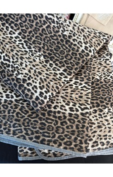 Leopar Çift Kişilik Tek Pike Yastıksız Renkli Leopar Çift Kişilik Tek Pike Yastıksız Renkli