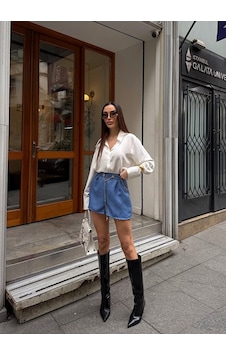 Nido Moda Zincir Kemerli Mini Şort Mavi Nido Moda Zincir Kemerli Mini Şort Mavi