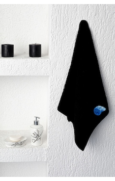 Nakışlı 50x100cm Siyah El Ve Yüz Havlusu Nakışlı 50x100cm Siyah El Ve Yüz Havlusu