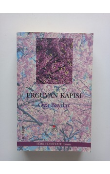 Erguvan Kapısı- Ürün 2.el Kitaptır Erguvan Kapısı- Ürün 2.el Kitaptır