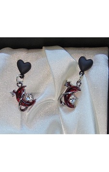 Dükkan Design Heart Detay Y2k Red Moon Küpe Gümüş Dükkan Design Heart Detay Y2k Red Moon Küpe Gümüş