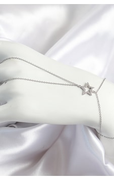 Pirinç Zirkon Taşlı Yıldız Model Gümüş Renk Kadın Şahmeran Çok Renkli Pirinç Zirkon Taşlı Yıldız Model Gümüş Renk Kadın Şahmeran Çok Renkli