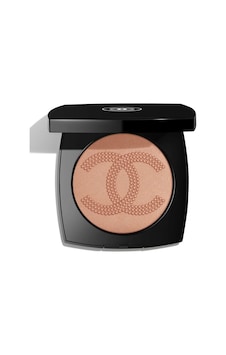 Chanel Les Symboles De Chanel Les Perles Highlighter - Precious Coral Chanel Les Symboles De Chanel Les Perles Highlighter - Precious Coral