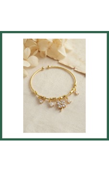 Vıntessy Pirinç Gold Renk Ysx Yonca Model Charmlı Bileklik Bzs01 Vıntessy Pirinç Gold Renk Ysx Yonca Model Charmlı Bileklik Bzs01