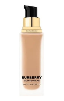 Burberry Beyond Wear Perfecting Mattte Fondöten 85 Medium Neutral Burberry Beyond Wear Perfecting Mattte Fondöten 85 Medium Neutral
